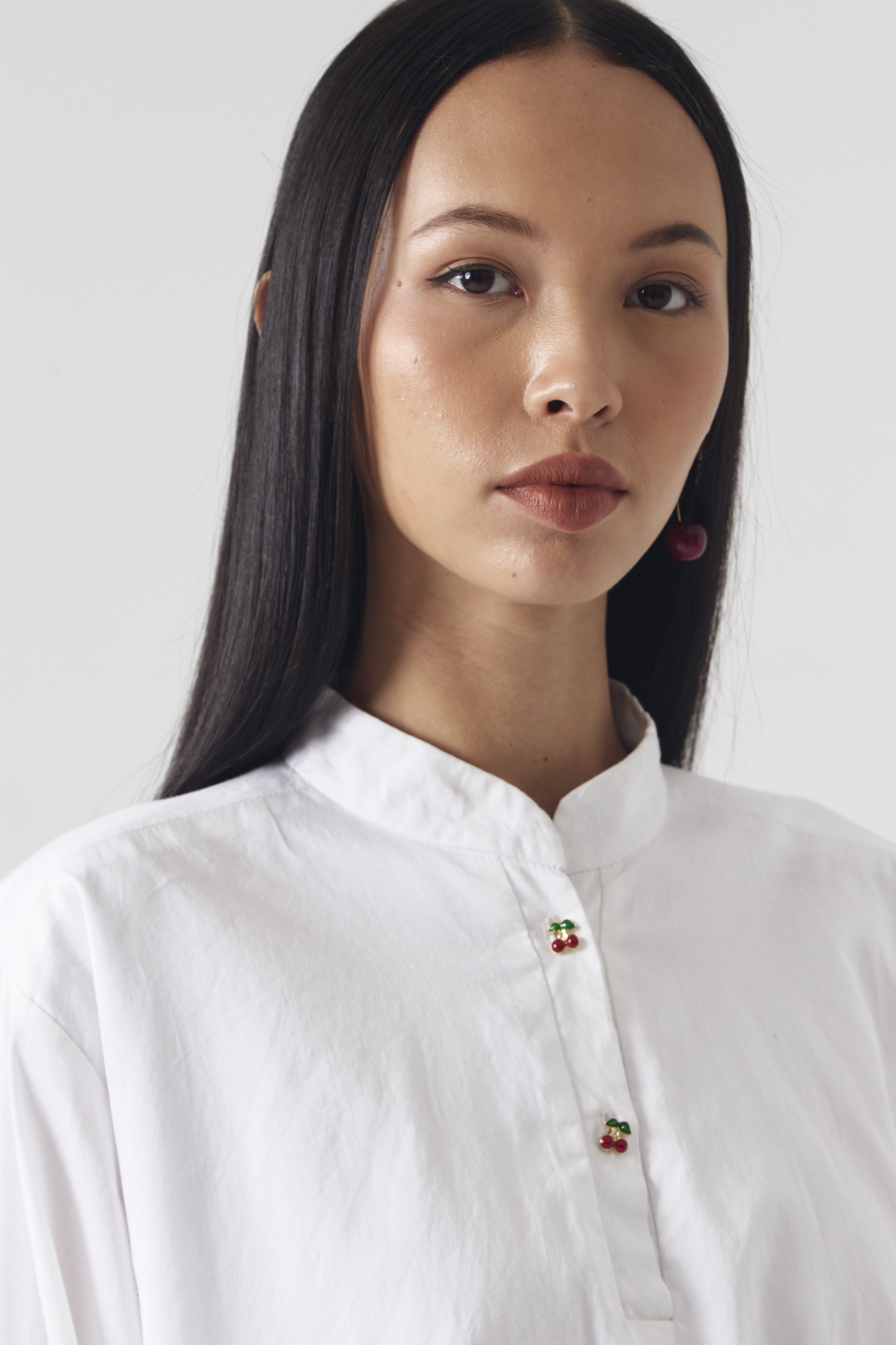 CHÉRI SURGE Shirt White Peplum Shirt