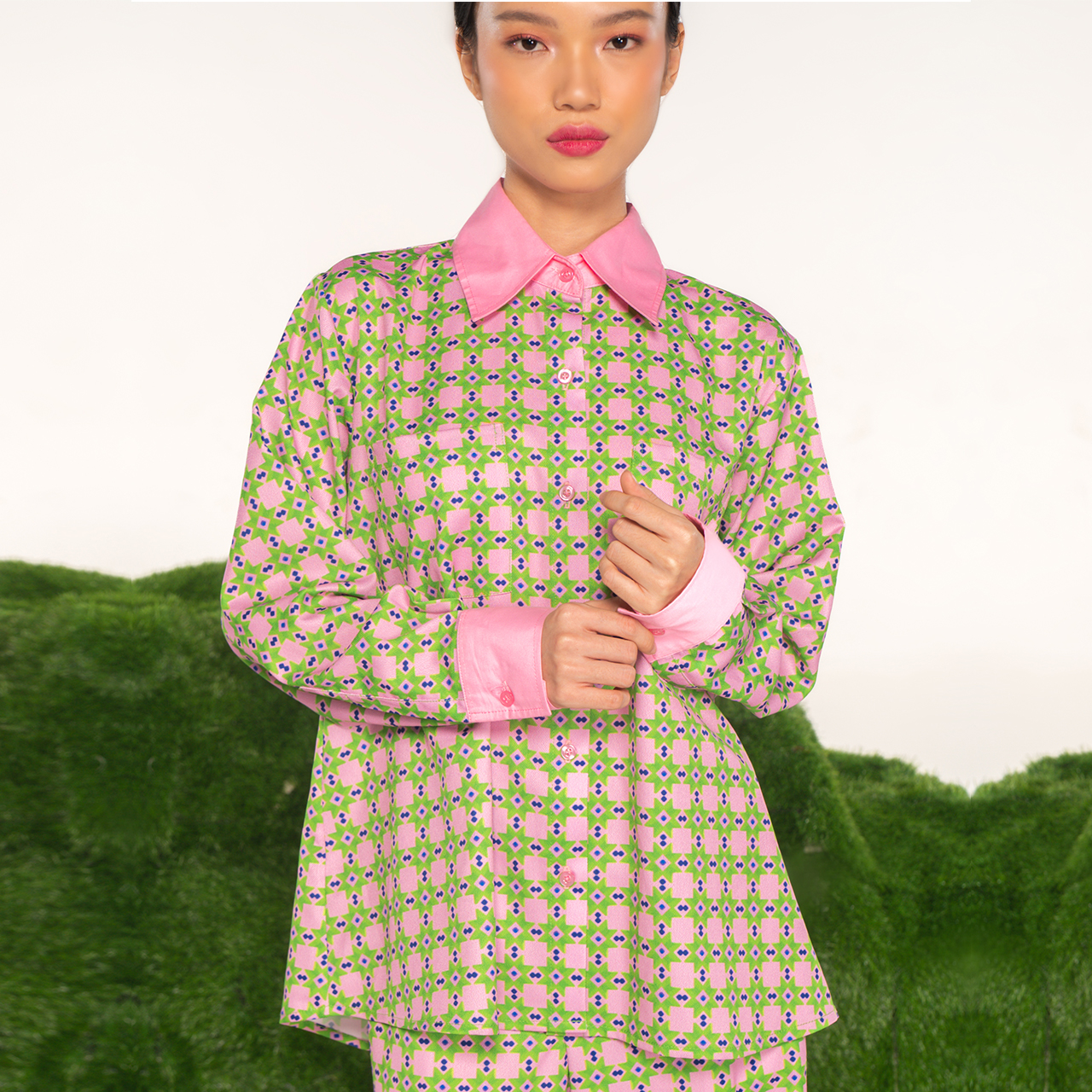 Long Sleeve Shirt Geometrical Green Pink