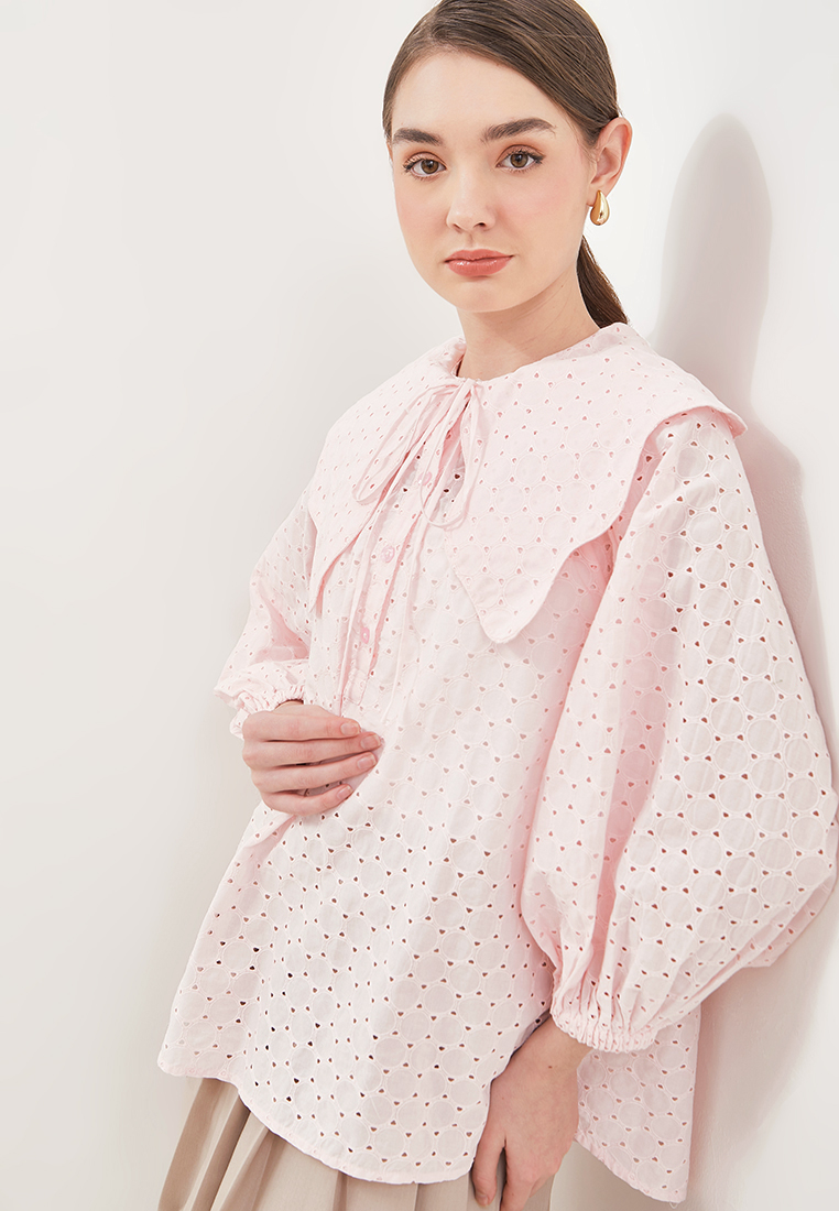 Blossom Scallop Embroidered Blouse