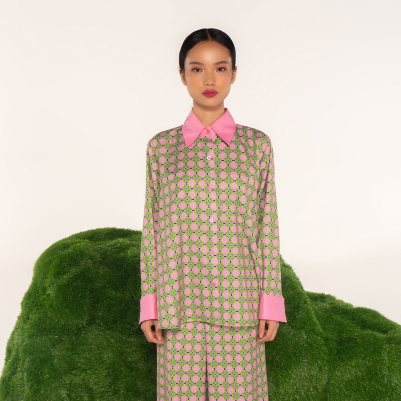 Long Sleeve Shirt Geometrical Green Pink