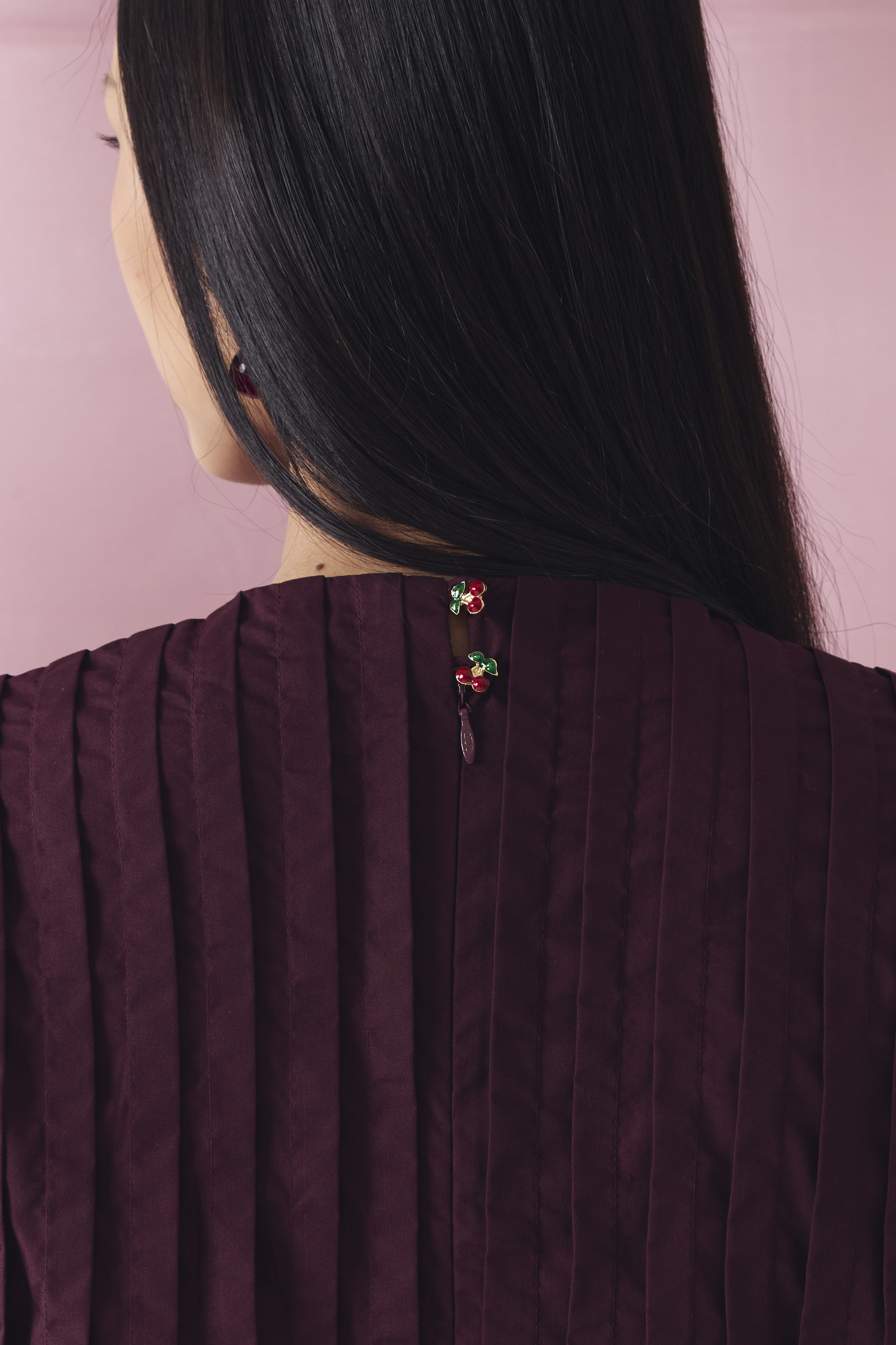CHÉRI SURGE Maroon Pleats Doll Blouse