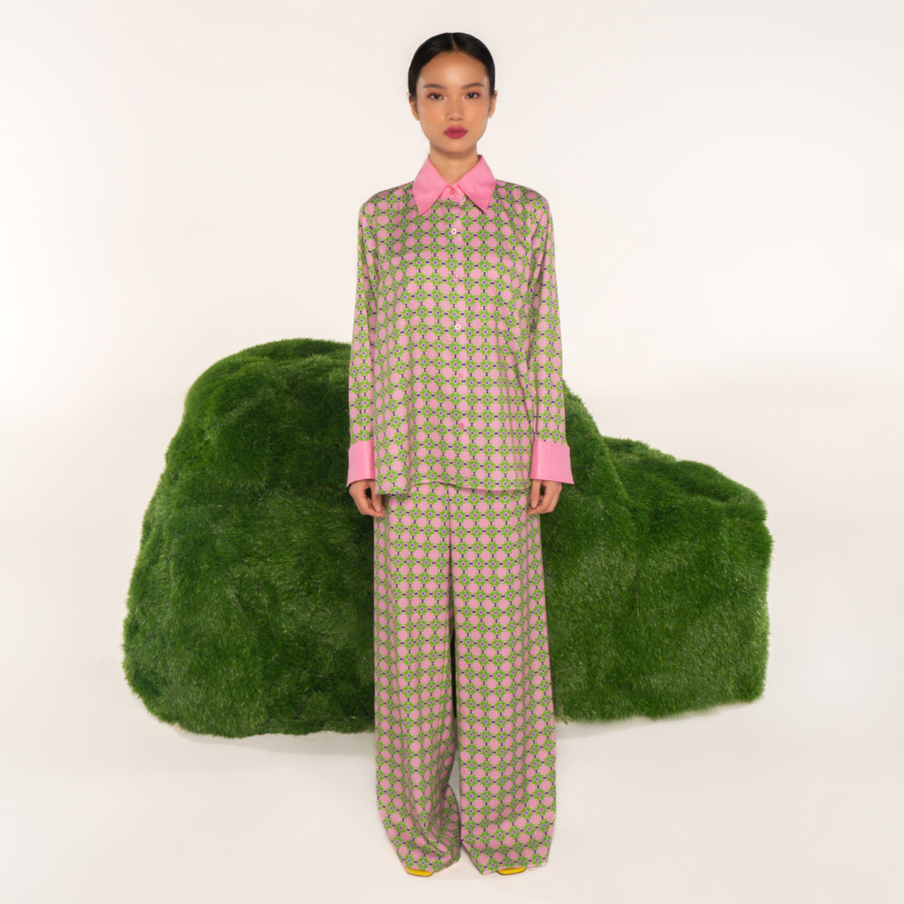 Long Sleeve Shirt Geometrical Green Pink