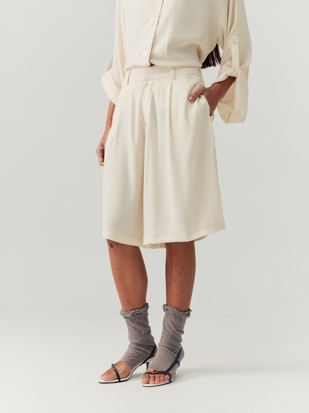 Ivory Set Short Pants