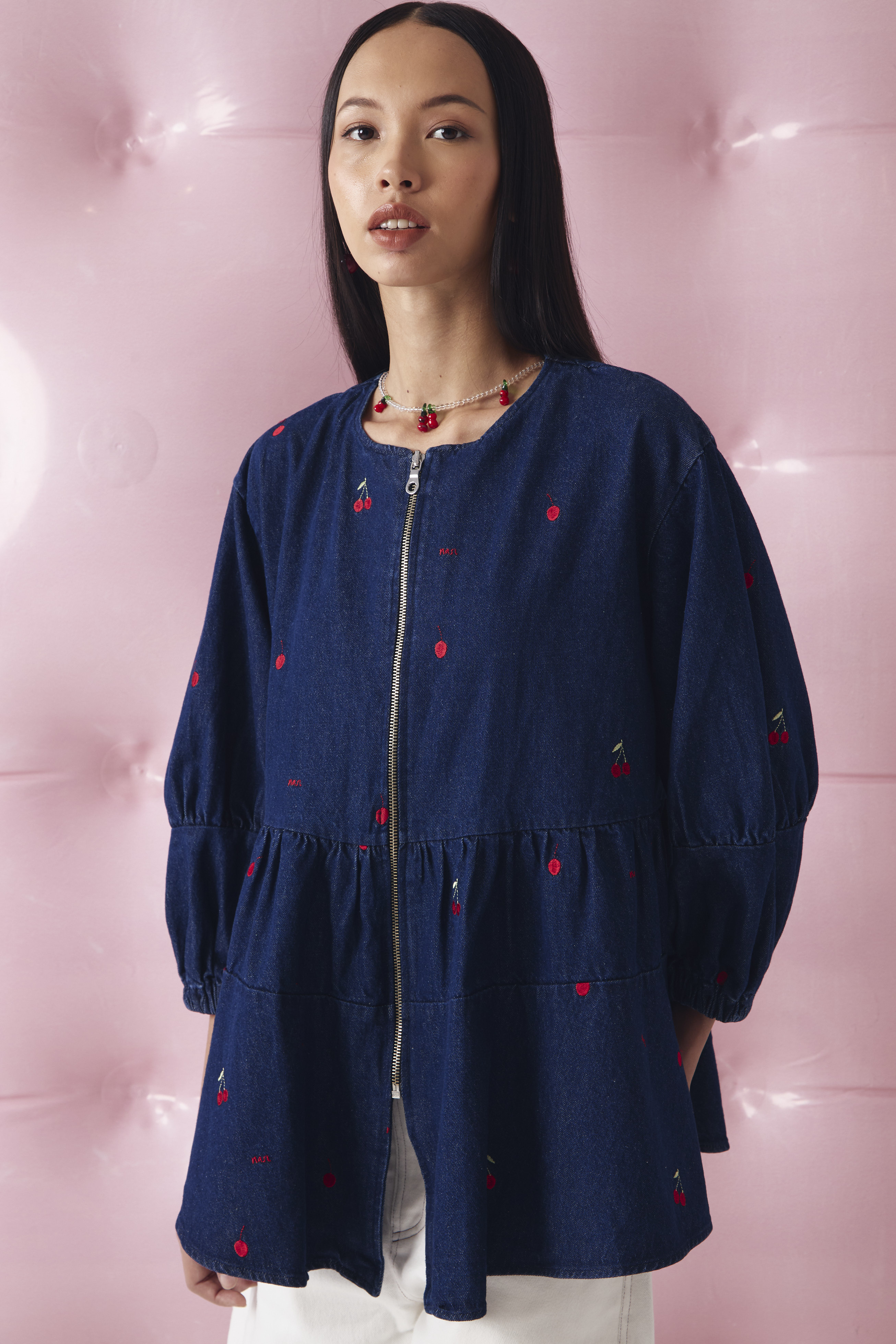 CHÉRI SURGE Denim Embro Blouse
