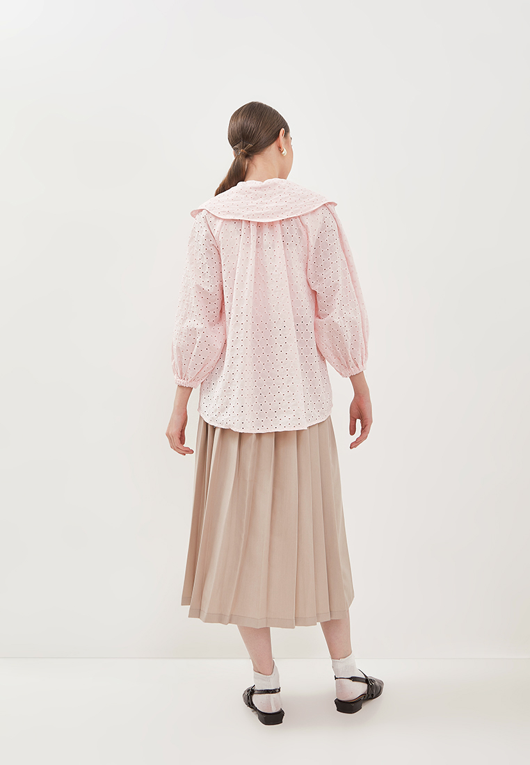 Blossom Scallop Embroidered Blouse