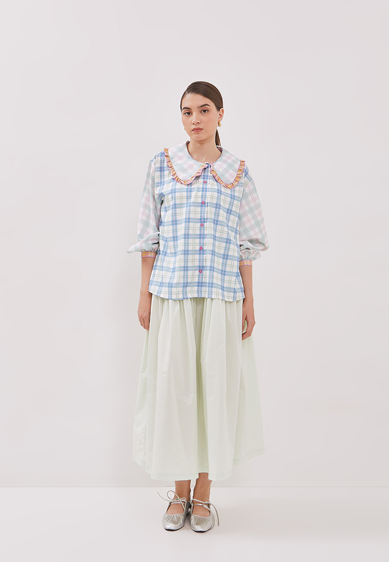 Meadow Charm Ruffle Collar Blouse